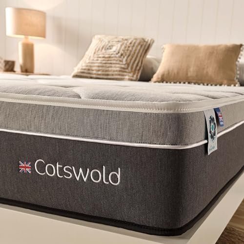 A cross-section view of the Cotswold mattress showing the 7-zone memory foam layers and cooling gel technology.
